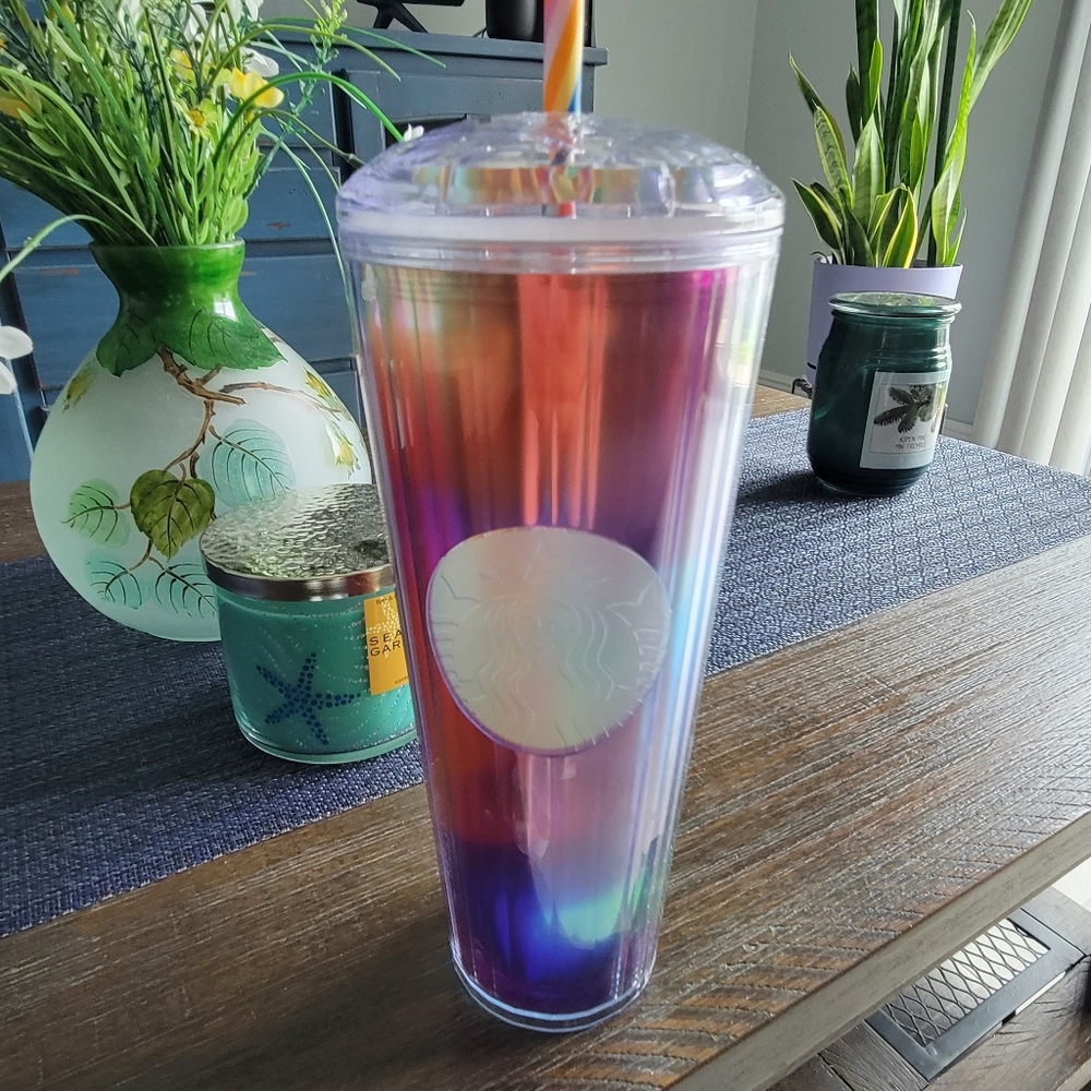 Starbuck Rainbow Pride